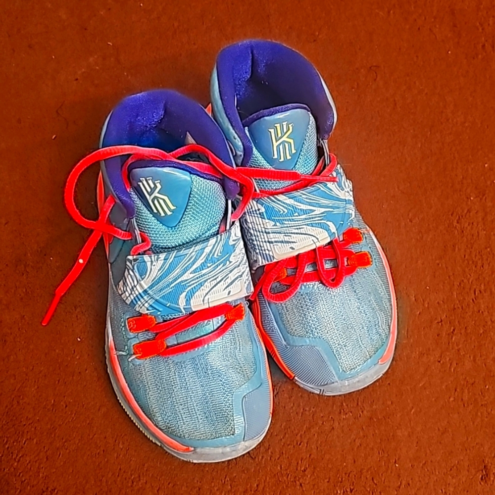 Girls Nikes size 13 blue, pink yellow